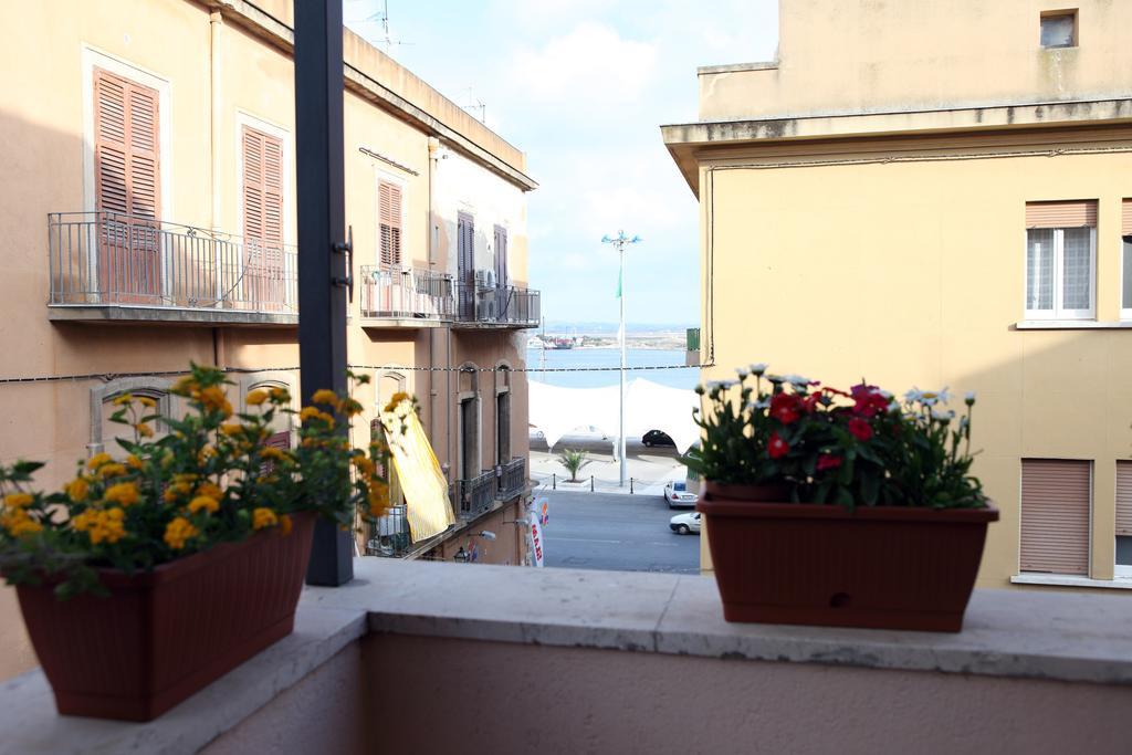 B&B La Terrazza Sul Porto Trapani Exteriör bild